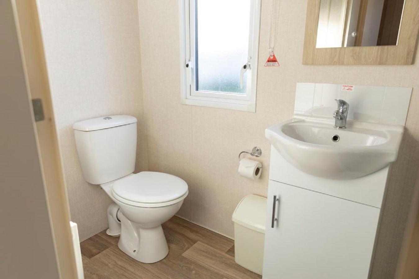 Pentire Coastal Holiday Park Bude Bilik gambar